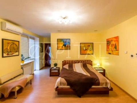 будинок за адресою Київ, Локомотивна вул.