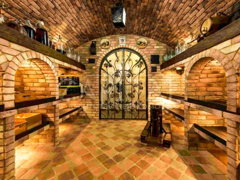 будинок за адресою Київ, Локомотивна вул.