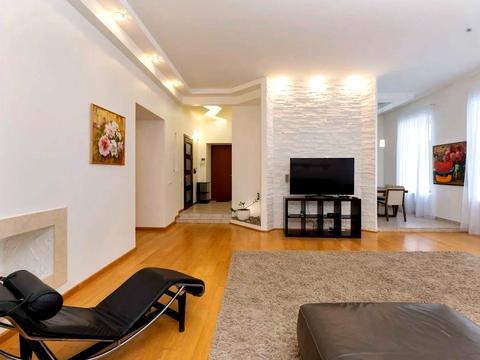 квартира за адресою Круглоуніверситетська вул., 6