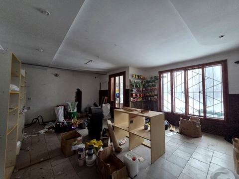 комерційна за адресою Лугова вул., 3а