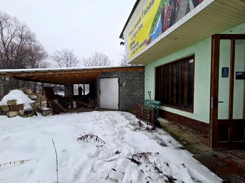 комерційна за адресою Лугова вул., 3а