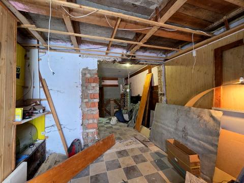 комерційна за адресою Лугова вул., 3а