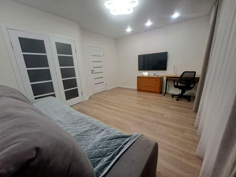 квартира по адресу Олега Антонова ул. (Карла Маркса), 13б