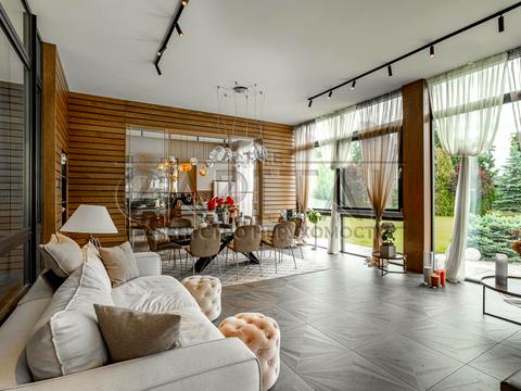 будинок за адресою Сонячна вул.