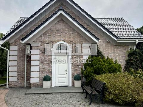 будинок за адресою пров. Зарічний