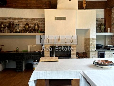 будинок за адресою пров. Зарічний