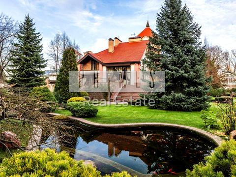 дом по адресу  ул.