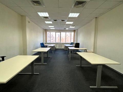 комерційна за адресою Польова вул., 24д