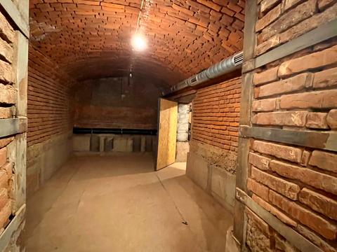 комерційна за адресою Шашкевича вул., 4