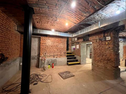 комерційна за адресою Шашкевича вул., 4