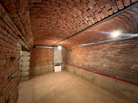 комерційна за адресою Шашкевича вул., 4