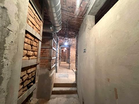 комерційна за адресою Шашкевича вул., 4