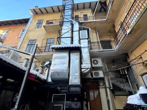 комерційна за адресою Шашкевича вул., 4