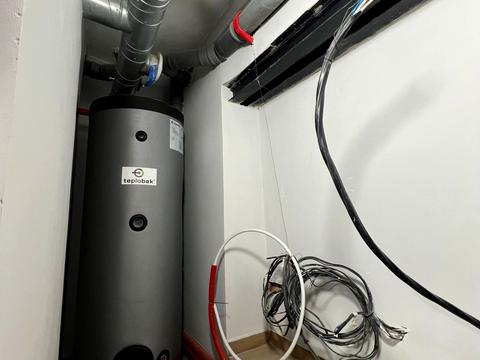 комерційна за адресою Шашкевича вул., 4