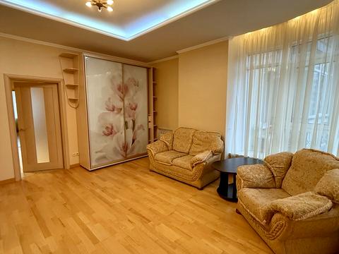 квартира за адресою Князів Острозьких вул. (Московська), 46/2