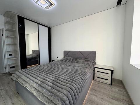 квартира за адресою Богдана Хмельницького вул., (Будинок 3)