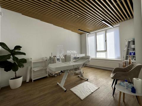 комерційна за адресою Василя Тютюнника вул. (Анрі Барбюса), 28-А