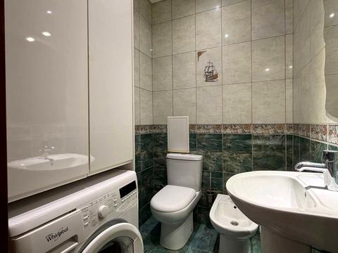 квартира за адресою Богдана Хмельницького вул., 53