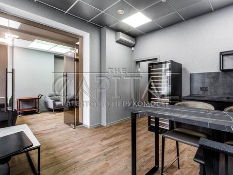 комерційна за адресою Воздвиженська вул., 43