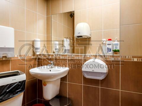 комерційна за адресою Воздвиженська вул., 43