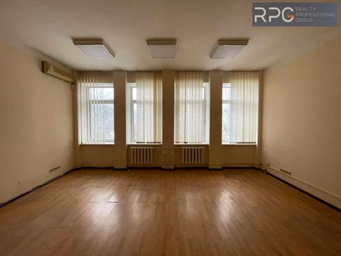 коммерческая по адресу Александра Довженко ул., 18