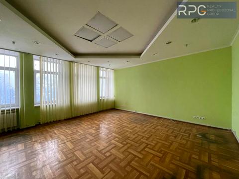 коммерческая по адресу Александра Довженко ул., 18
