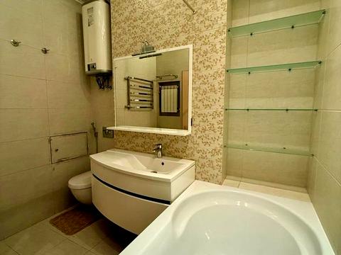 квартира за адресою Київ, Князів Острозьких вул. (Московська), 46/2