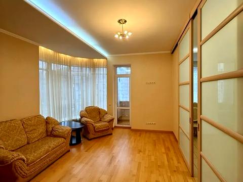 квартира за адресою Київ, Князів Острозьких вул. (Московська), 46/2