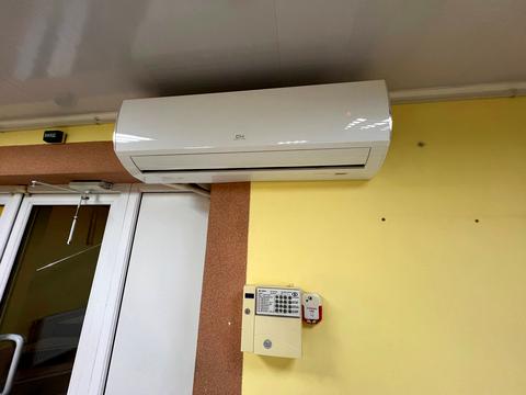 комерційна за адресою Вовчинецька вул., 167