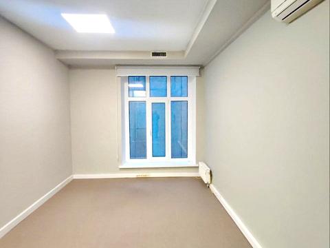 комерційна за адресою Ігорівська вул., 12