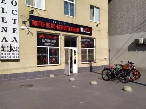 комерційна за адресою В. Балога, 2