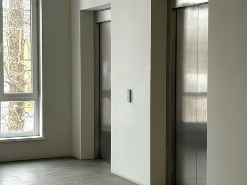 комерційна за адресою Садова вул., 33