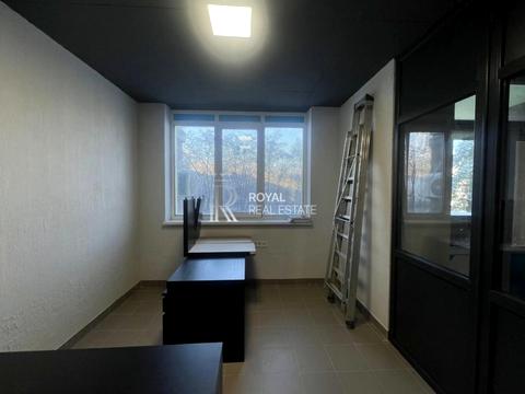 комерційна за адресою Борисо-Глібська вул. (Ватутіна), 110