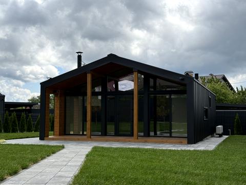 будинок за адресою Лісова