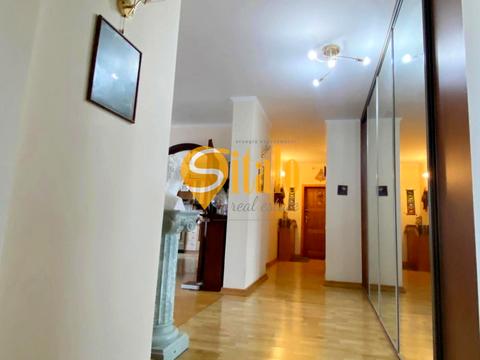 квартира за адресою Київ, Леся Курбаса просп., 5-В