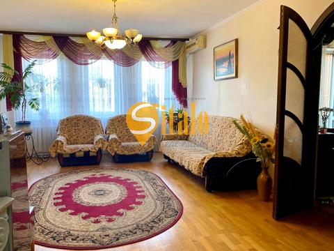 квартира за адресою Київ, Леся Курбаса просп., 5-В