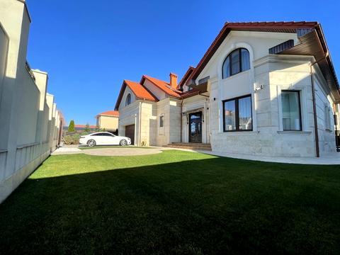 будинок за адресою Набережный пер.