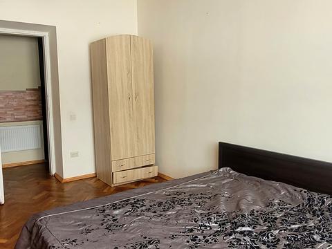 квартира за адресою Братів Міхновських вул. (Московська), 17