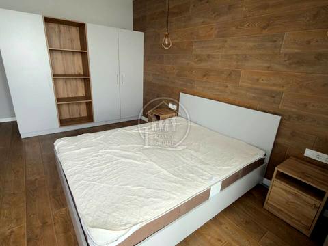 будинок за адресою Набережна вул.