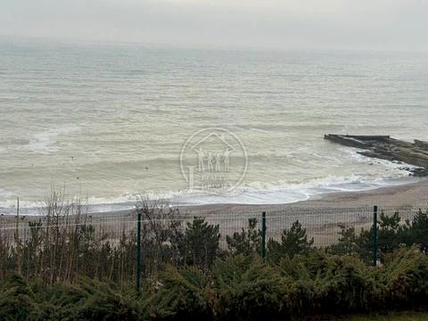 будинок за адресою Набережна вул.