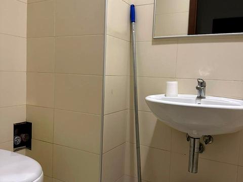 коммерческая по адресу Ришельевская ул. (Ленина улица), 25