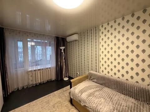 квартира за адресою Космонавтів вул., 15