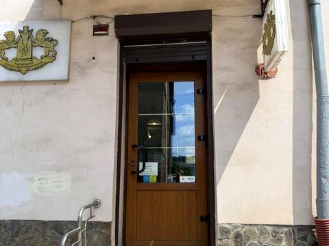 коммерческая по адресу Братьев Михновских ул. (Московская), 4