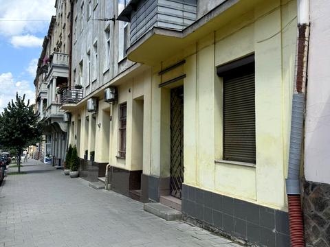 комерційна за адресою Львів, Замарстинівська вул. (Калініна), 8