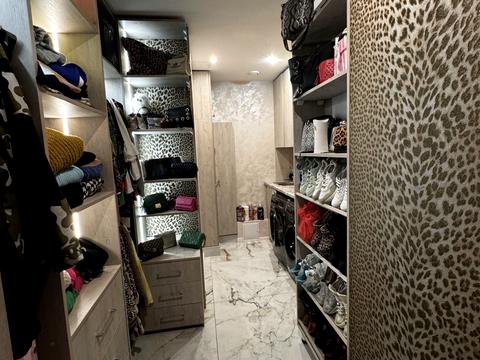 квартира за адресою Микільсько-Слобідська вул., 8