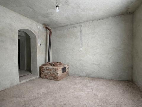 будинок за адресою Квітнева