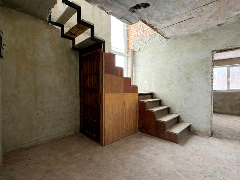 будинок за адресою Квітнева