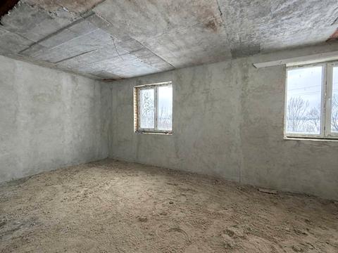 будинок за адресою Квітнева