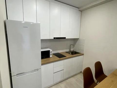 квартира за адресою Михайла Максимовича вул. (Онуфрія Трутенка), 28-Б