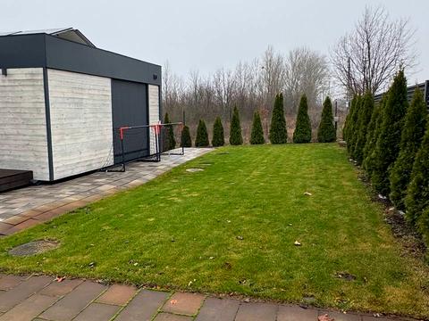 будинок за адресою Сонячна вул., 3